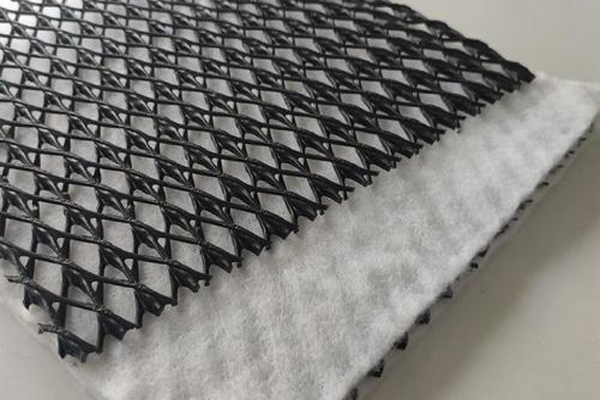 單面復合土工排水網的材料組成與工作原理  第1張