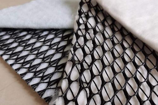 單面復合土工排水網的材料組成與工作原理  第3張