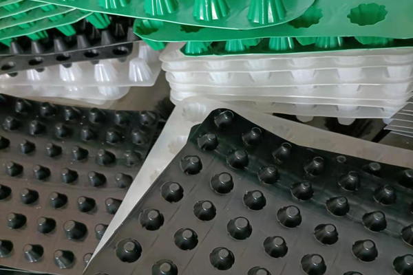 塑料排水板的安裝方向 第1張