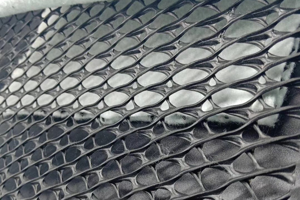 使用復合排水網(wǎng)可以增加道路使用壽命嗎  第2張