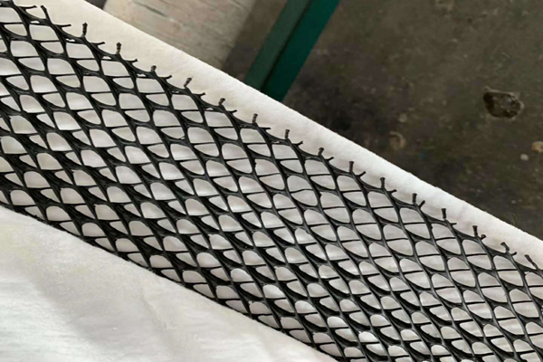 復合排水網與復合土工膜可以搭配使用嗎  第1張